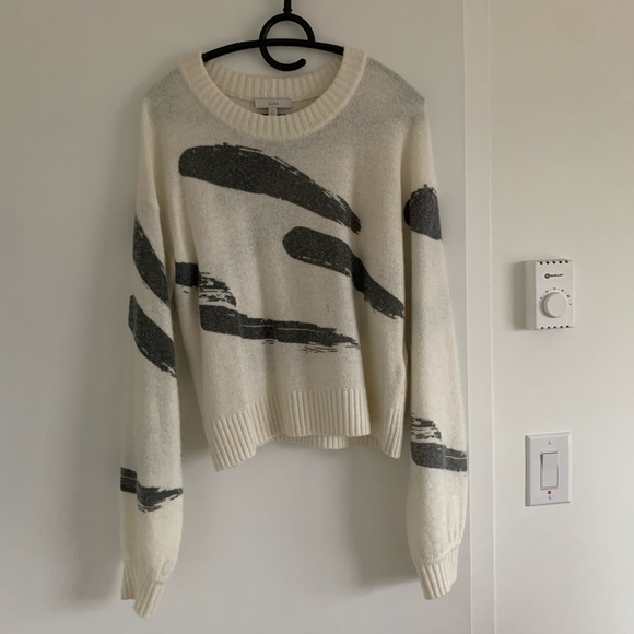 White Sweater with ink style print - Picture 1 of 4